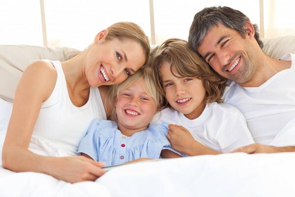 Familien-2+1-Entspannung mitten in der Woche mit Eintritt in das Sárvár-Heilbad