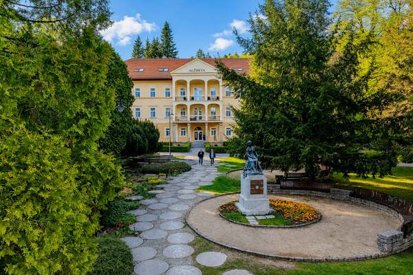 Kurkur im Spa als Frühlingserwachen