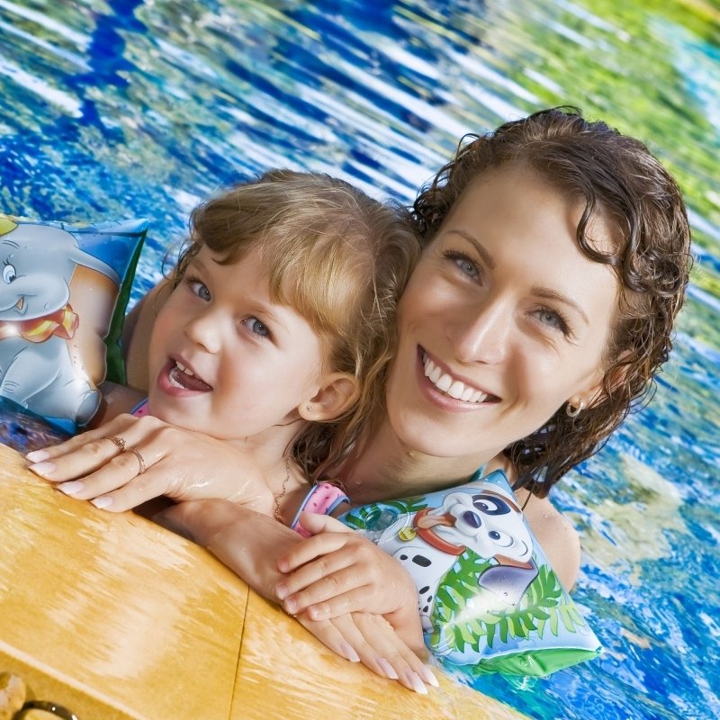 Familien-2+1-Entspannungswochenende mit Eintritt in das Sárvár-Heilbad