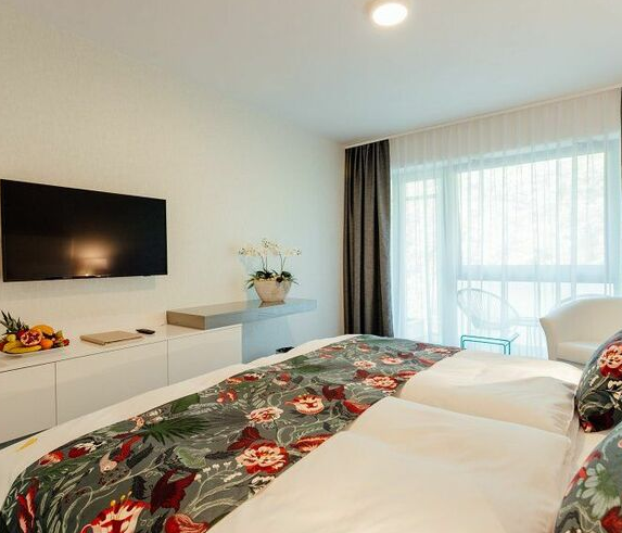 Deluxe **** ohne Zustellbett