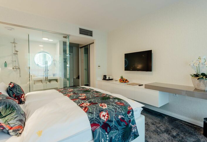 Deluxe **** ohne Zustellbett