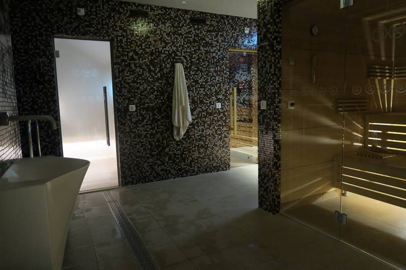 Atlantida Boutique Hotel *****