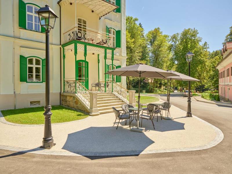 Boutique-Hotel Dobrna ****