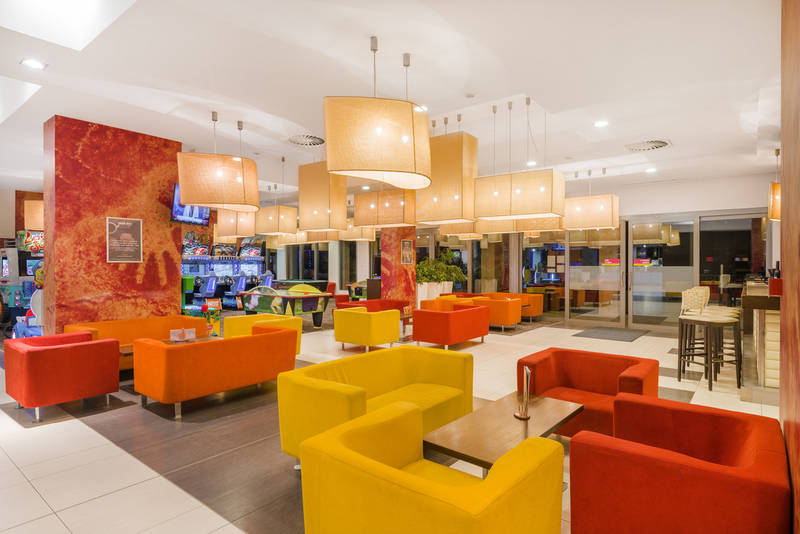 Hotel Park Inn Sarvar ****