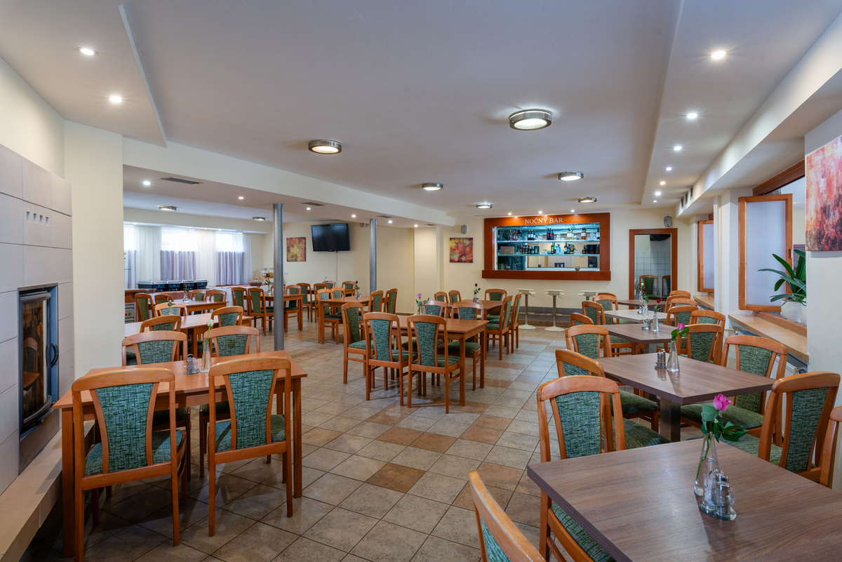 Hotel Remata ***
