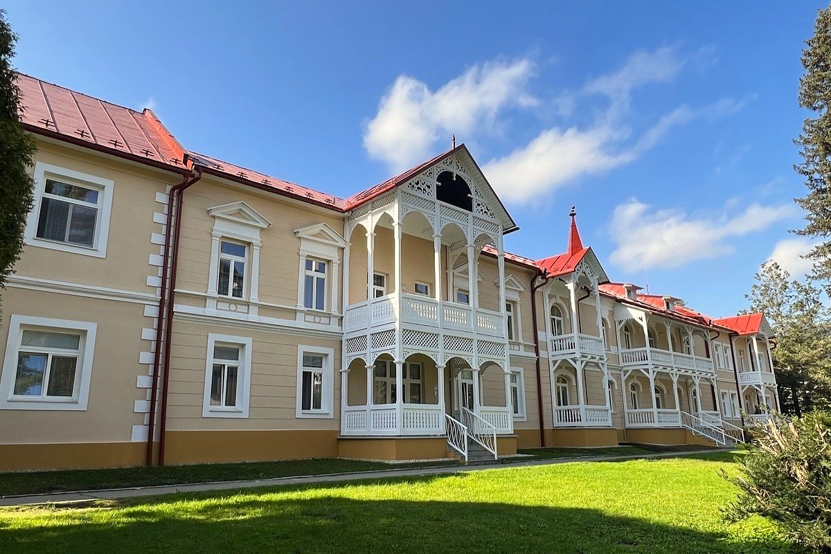 Kurhaus Fontána **