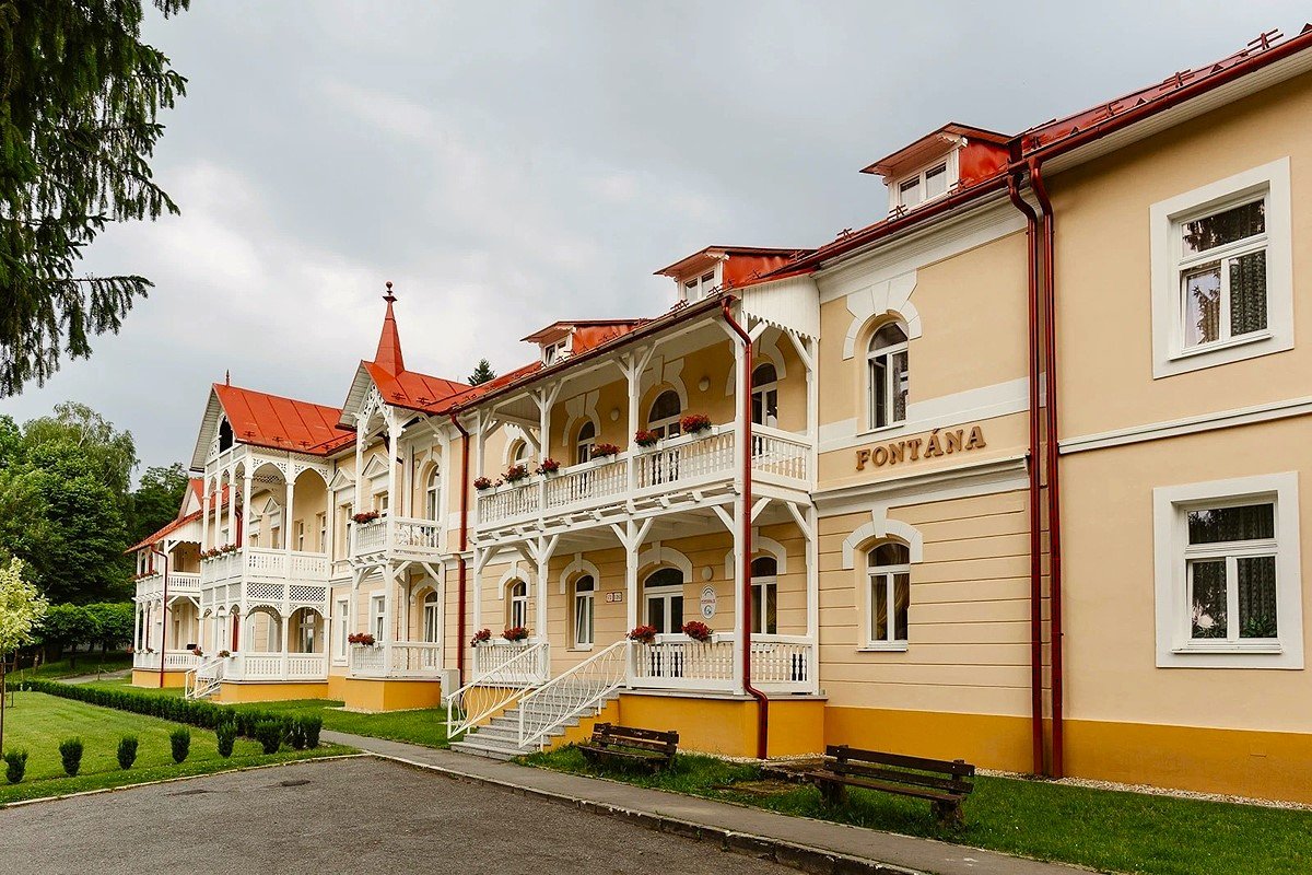Kurhaus Fontána **