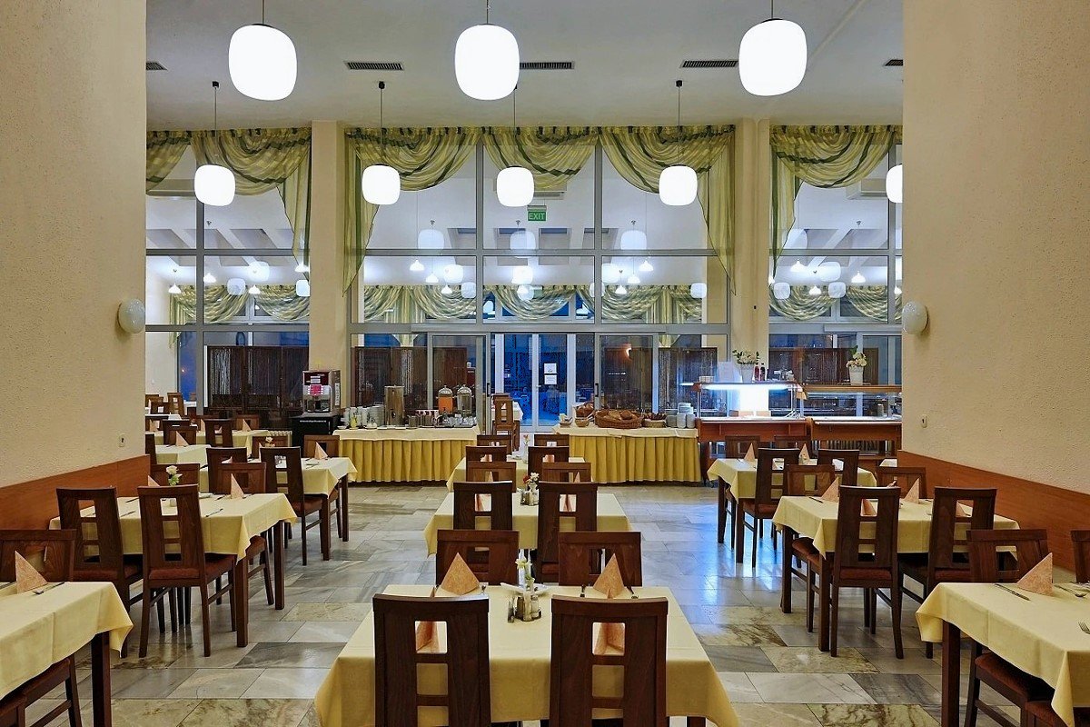 Hotel Ozon ***