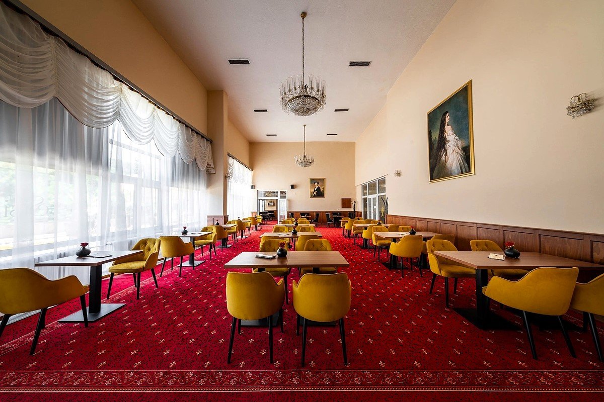 Hotel Ozon ***