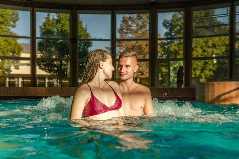 Feiertage 2026 - Repce Gold