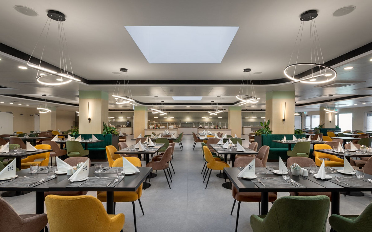 Hunguest Hotel Flora ****