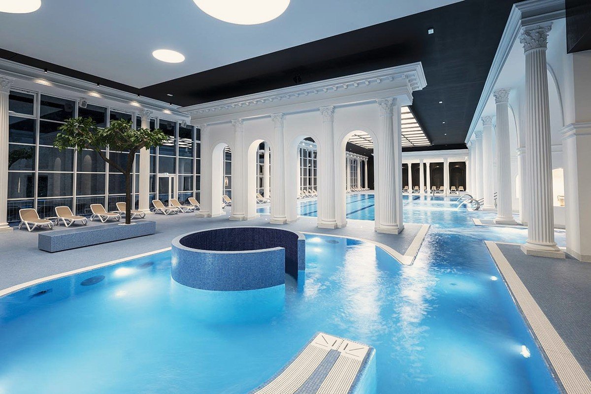 Nebengebäude Brusnianka ***