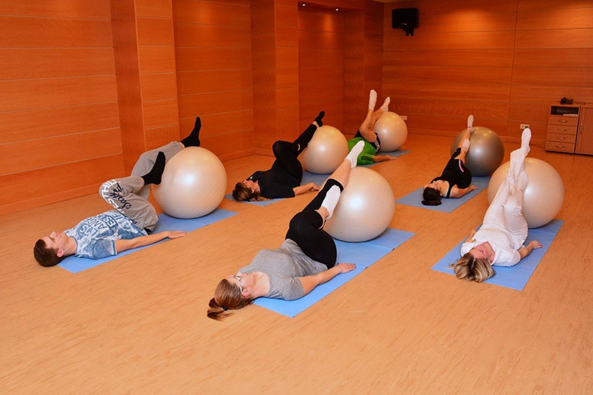 Nebengebäude Brusnianka ***