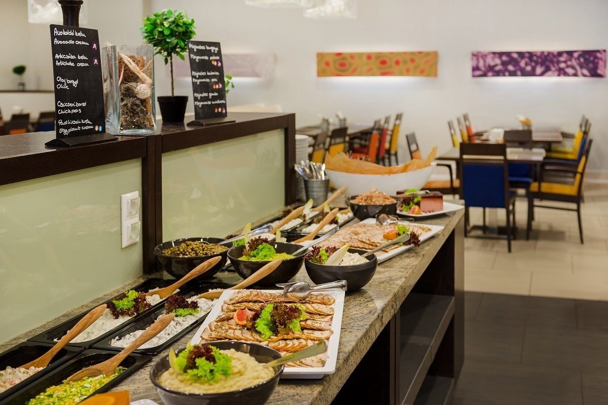 Hotel Park Inn Sarvar ****