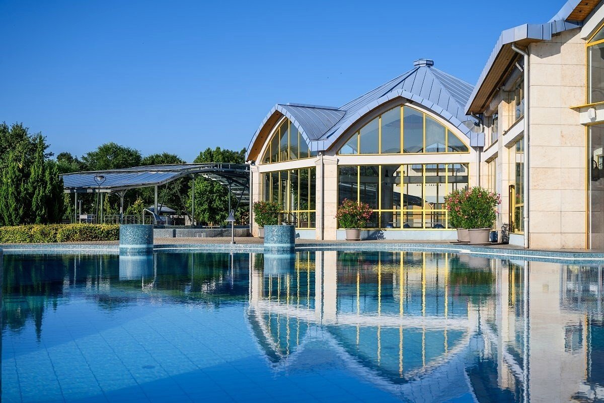 Hotel Park Inn Sarvar ****