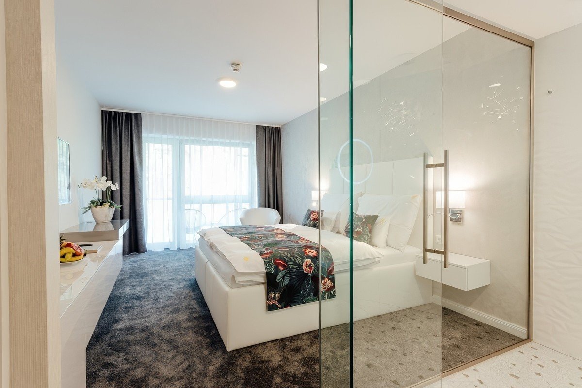 Deluxe **** ohne Zustellbett