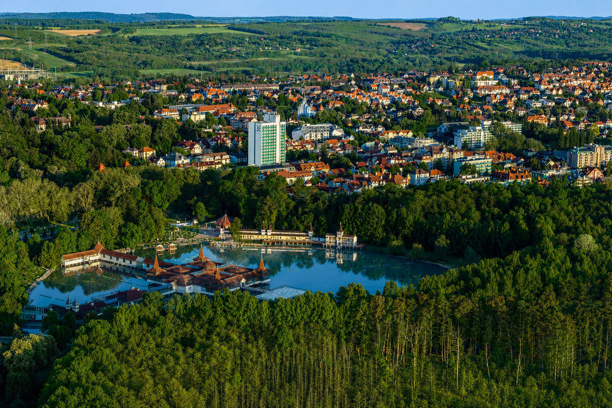 Panorama-Entspannung mit Zugang zum Thermalsee Hévíz