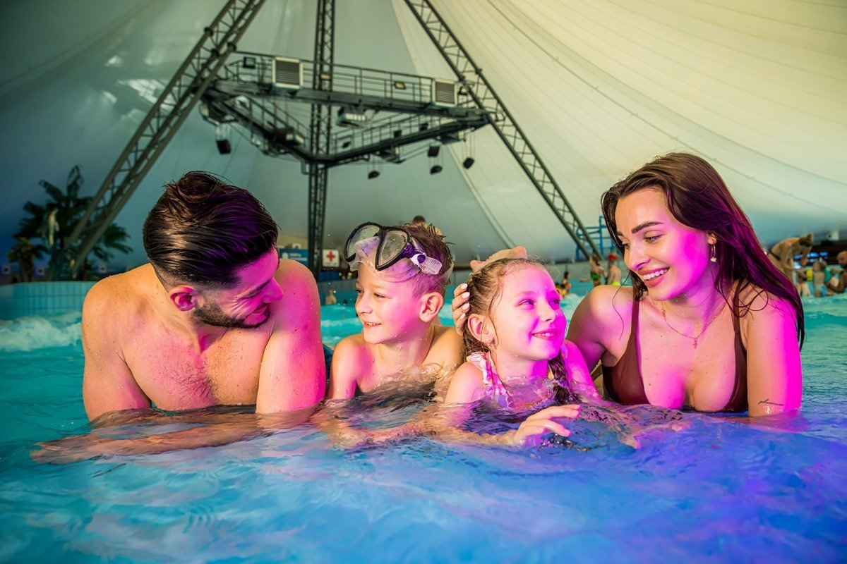 Unterbringung mit dem Frühstück + Eintritte in den Wasserpark