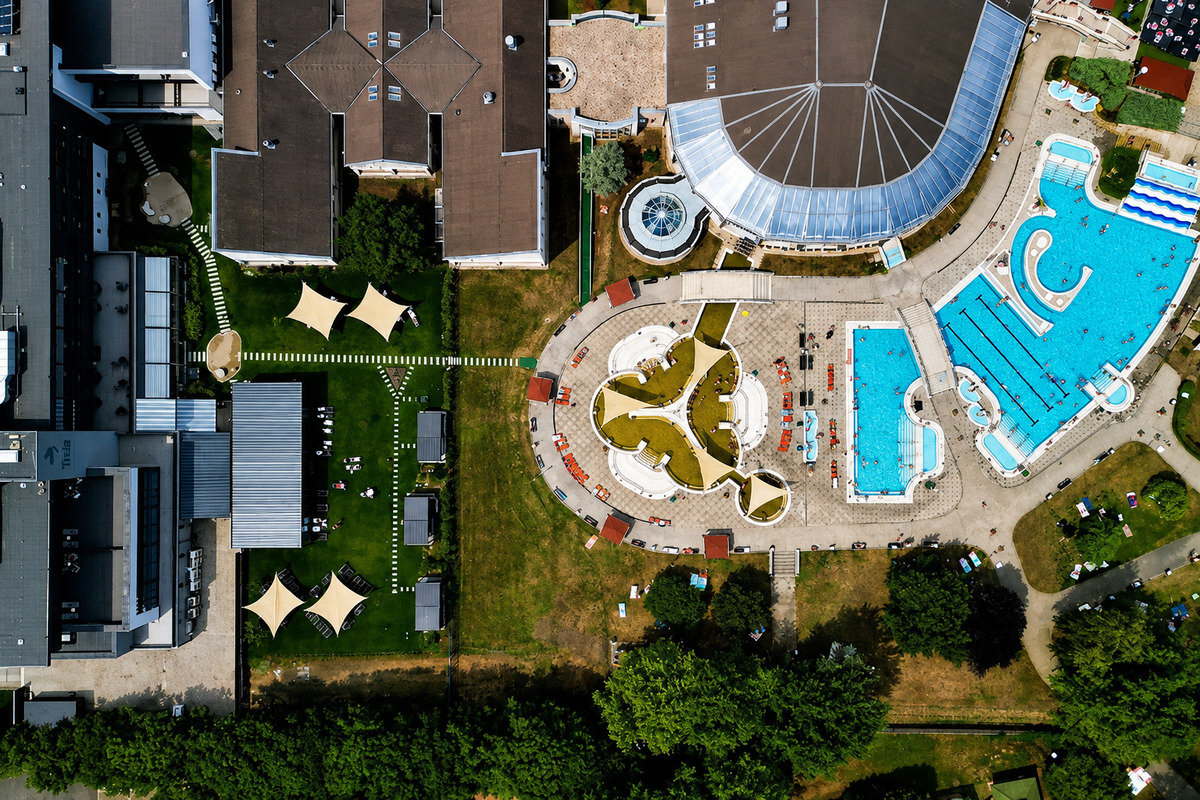 Ein einwöchiger Kuraufenthalt im Tiszaújváros Spa